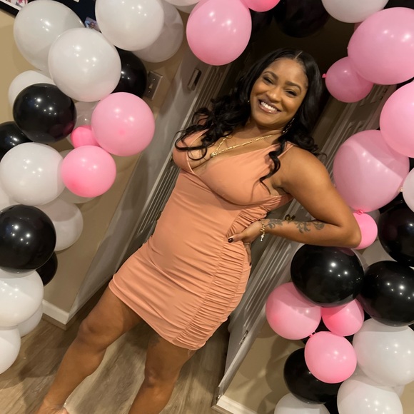 Hi, I’m Arista 💎🩷🛍️ Meet The Posher Update ⭐️ - Picture 9 of 11